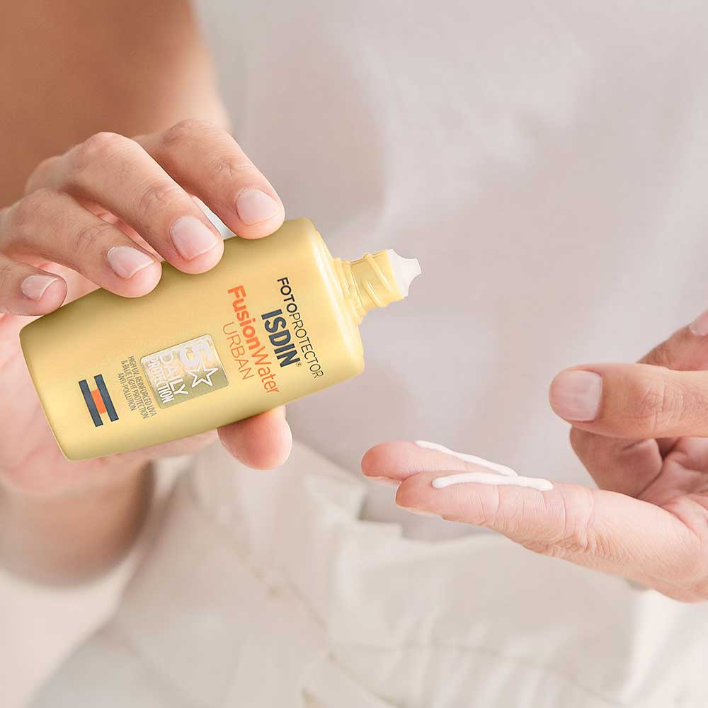 ضدآفتاب فاقد چربی ایزدین Fusion Water Urban SPF30